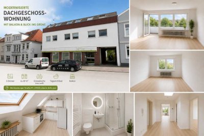 Modernisierte Dachgeschosswohnung mit Balkon & Blick ins Grüne