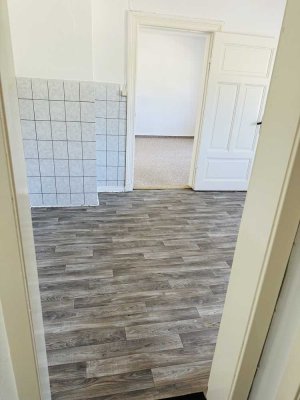 Helle 3 Zimmerwohnung in Seenähe - Regiobahn um die Ecke