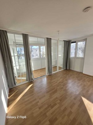 2,5-Zimmer Wohnung mit Aufzug im 1. OG in Nürnberg-St. Jobst