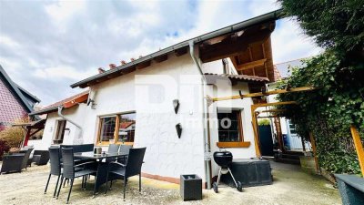 Hochwertiges Einfamilienhaus mit Dachstudio, Carport und großer Terrasse