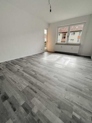 Sofort Bezugsfertig: Renovierte 4 Zimmer Wohnung