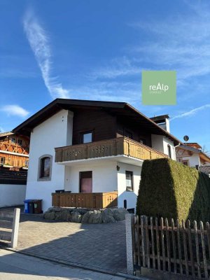 Kompaktes Zweiparteienhaus in guter Lage von Partenkirchen - Eigenbedarf oder Kapitalanlage