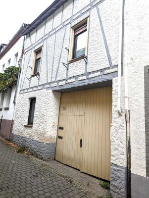 Stilvolle, modernisierte 2-Zimmer-Wohnung in Winningen