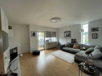 Wohnen in ruhiger Wohnlage - Neheim City! Lichtdurchflutete 2-Zimmer-Wohnung mit Balkon