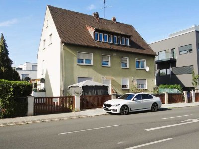 Renovierte 2-Zi-DG-Wohnung in Nbg.-Thon mit starker Rendite od. zur Eigennutzung