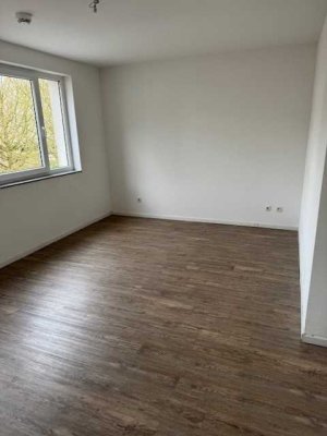 Großzügig, ruhig & stilvoll: 3-Zimmer-Wohnung im Grünen – sofort verfügbar