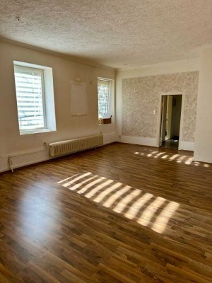 Helle 1 Zimmer Wohnung in Neumünster in zentraler Lage