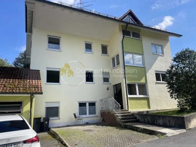 Solide Kapitalanlage mit Charme: Gepflegtes Mehrfamilienhaus mit 4 Einheiten und Gartenidylle