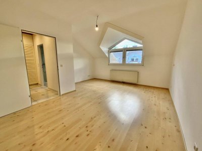 Einzigartige 3-Zimmer Dachgeschosswohnung mit Balkon in 2340 Mödling