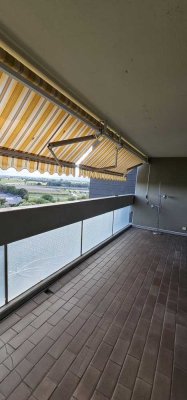 Helle 2 Zimmer Wohnung mit Balkon in Neuhofen