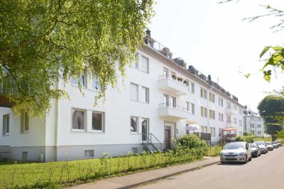 Große und helle 3ZKB  Wohnung mit Balkon