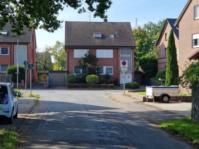 Ihre Traumwohnung, eine 3 Zimmeretagenwohnung mit großer Balkonterrasse und Garage
