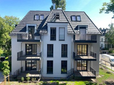 * moderne 3-Zimmer-Wohnung mit großem Balkon * Mansardgeschoss * 6461 *