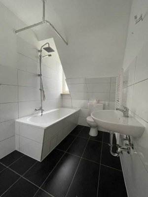 Gemütlich und vollsaniert - Dachgeschosswohnung zu verkaufen