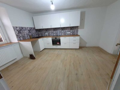 Einfamilienhaus 160qm, 7 Zimmer mit Hof