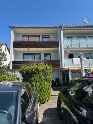 Sehr gepflegtes Reiheneckhaus, mit kleinem Garten u Stellplatz