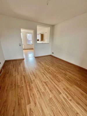Gemütliche 2- Raum Wohnung mit Einbauküche und Balkon