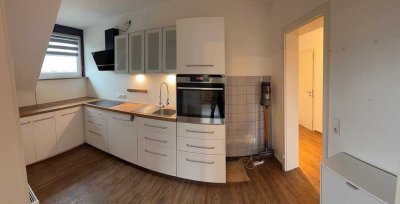 Komfortable Dachgeschoss-Wohnung!