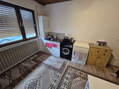 Gute Rendite -1 Haus, 3 vermietete Wohnungen