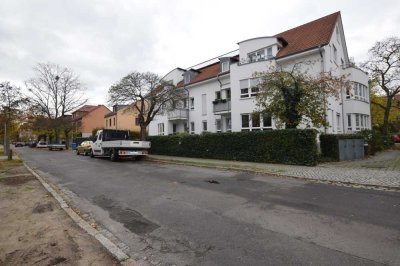 DI - leerstehende Eigentumswohnung im DG zu verkaufen ideal für Eigennutzer in Babelsberg