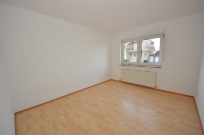Schöne Wohnung mit Terrasse! Praktisch für Single