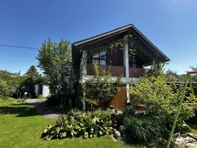 Frühlingsgefühle in St. Marien - wunderschönes Zweifamilienhaus mit traumhaftem Garten und Pool
