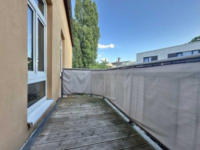 Gemütliche 3-Raum-Wohnung in Bestlage Neustadt mit Balkon & Parkplatz