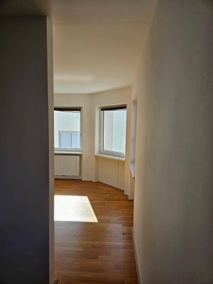 Schöne 2-Zimmer Wohnung mit Balkon in Igls zu vermieten