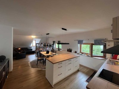 3-Zimmer-Wohnung - möbliert - 1 Jahr zur Untermiete