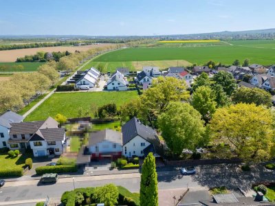 Wohnhaus für 1 - 2 Familien oder Generationen in ruhiger Lage von Rheinbach-Oberdrees bei Swisttal