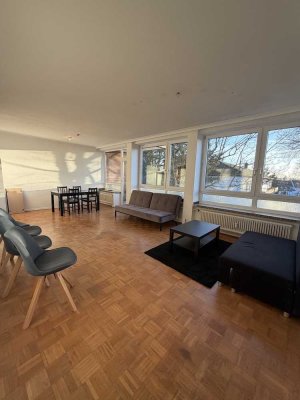 Grosszügiges möbliertes Appartement im Zentrum