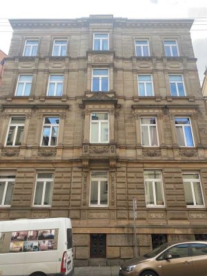 Charmantes 3,5-Zi. Dachgeschoss-Apartment in Stuttgart West, frisch saniert