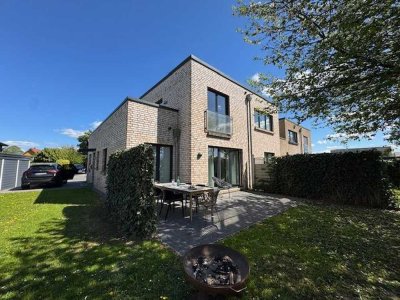 Neuwertiges Endreihenhaus in ruhiger Privatstraße