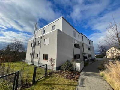 Exklusive, neuwertige 2-Zimmer-Erdgeschosswohnung mit lux. Innenausstattung mit Balkon und EBK