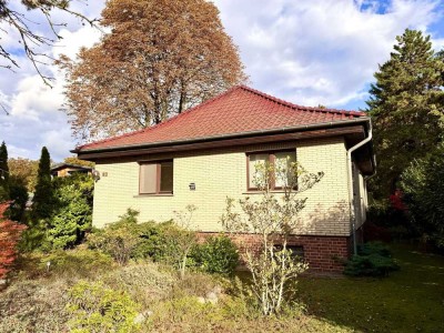 Familienfreundliches Einfamilienhaus mit Terrasse, Garten und zusätzlicher Bebauungsmöglichkeit