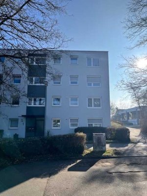 Geschmackvolle, vollst. renovierte 3-Zimmer-Wohnung mit geh. Innenausstattung mit EBK in Gärtringen