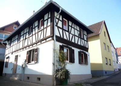 Charmantes Fachwerkhaus mit Garage – Frei von Denkmalschutz!