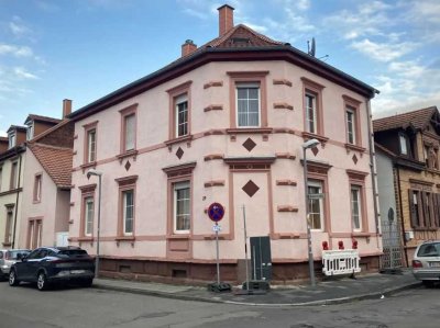 KL - Nähe Kolping-Platz, Mehrparteienhaus, 3 Wohneinheiten, ca. 38.000€ Kaltmiete p. a.