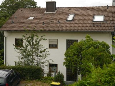 Lüd-Brügge: helle DG-Wohnung im 4-Familienhaus