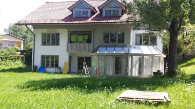 Helle 4-Zimmer-Wohnung mit Wintergarten