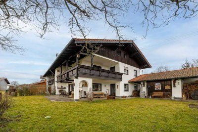Am Chiemsee: Wohnen, wo Bayern am schönsten ist mit herrlichem Bergblick
