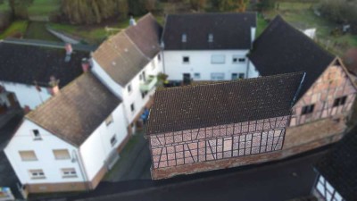 Raum für Ideen: Ausbaufähige Scheune zur individuellen Gestaltung in Ranstadt Bellmuth
