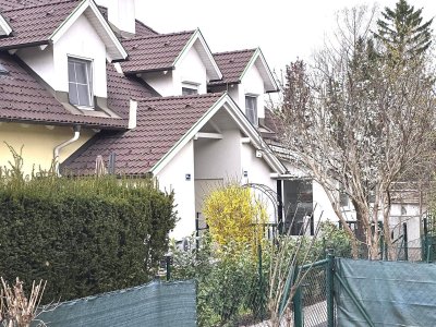 GEPFLEGTES REIHENHAUS IN SCHÖNER GRÜNRUHELAGE
