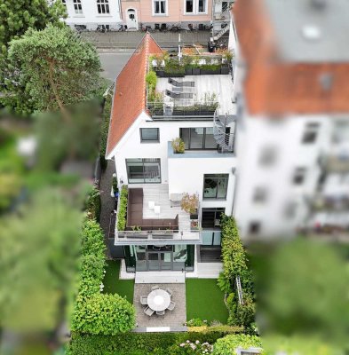 Stadtvilla mit Parkblick – aufwendig saniert in bester Kreuzviertel-Lage