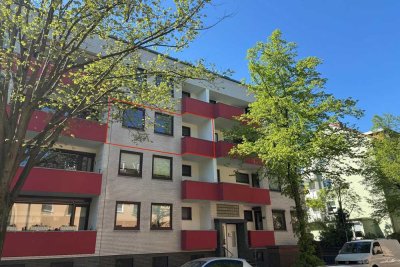 2.OG, 2 Zimmer, 2 Loggien, Hausgarage und Mansarde