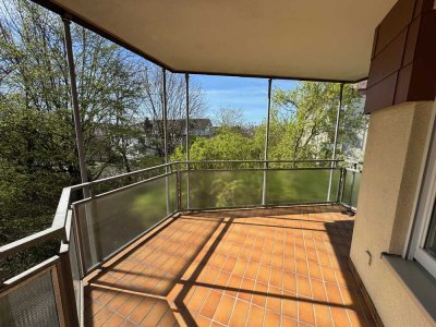 Verwirklichen Sie Ihren Wohntraum - top gepflegte 3-ZW mit Gäste WC und Balkon zu vermieten