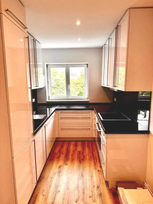 Hochwertig sanierte 2-Zimmer-Wohnung mit Einbauküche – Nahe S Wilhelmsruh