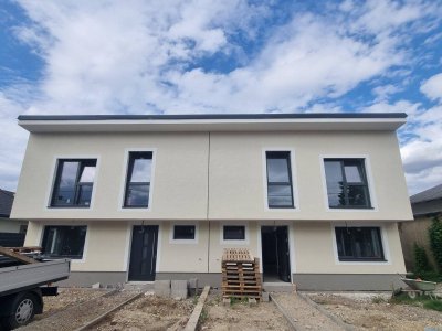 Energieeffizientes Ziegelmassivhaus mit Vollkeller, Eigengarten und PKW-Stellplätzen - Ihr Zuhause nahe Wien