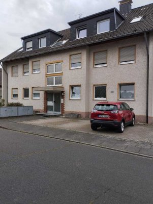 Freundliche und modernisierte 3-Raum-Wohnung mit Balkon in Wormerdorf