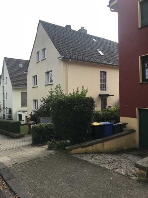 Gartenliebhaber willkommen: 2-Zimmer-Wohnung mit großem Garten